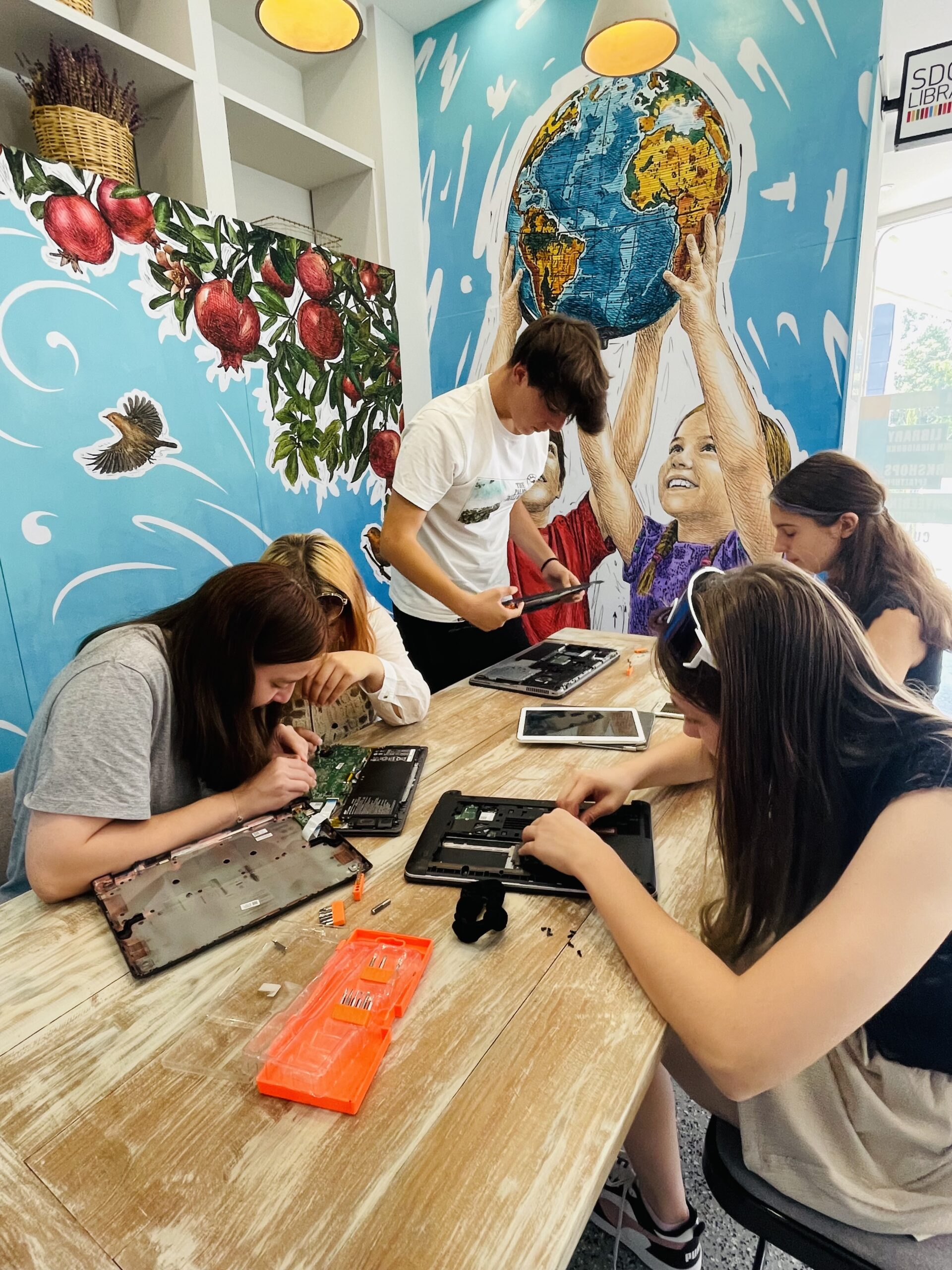 Reboot for Good – εθελοντές σε δράση στο Wise House